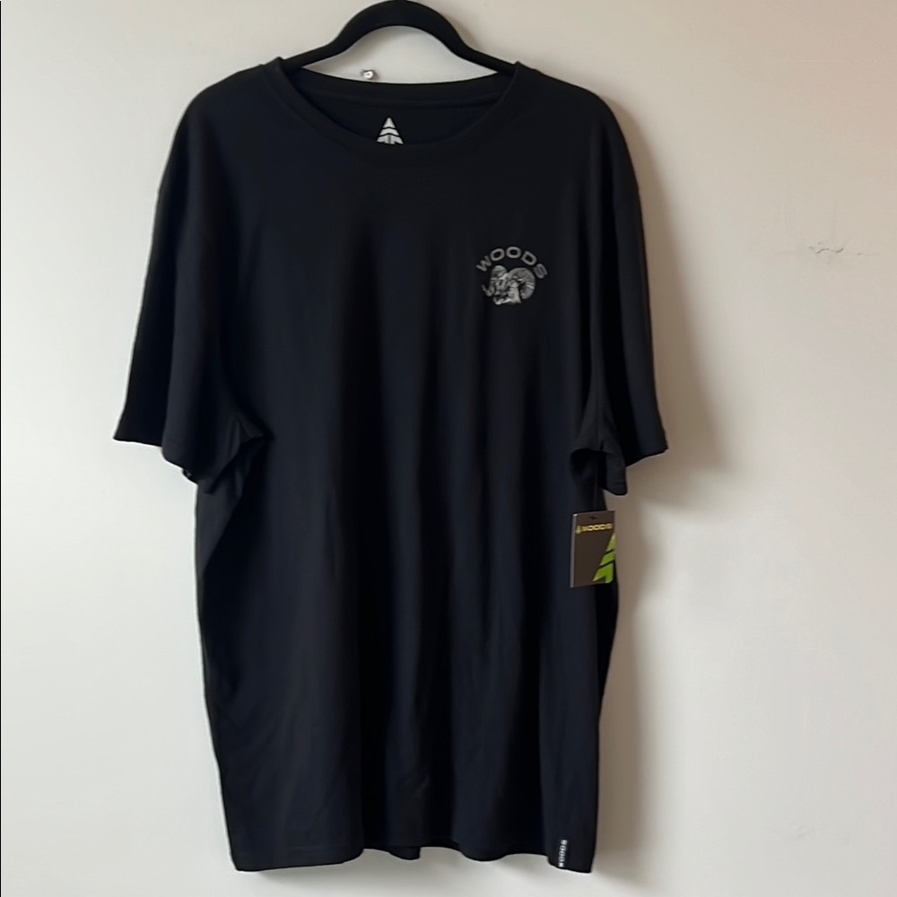 NWT Woods Black T-Shirt - Size 2XL